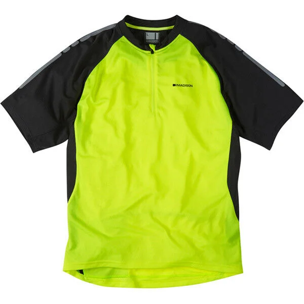 Men's Retro Soccer Jerseys of Famous Clubs from the 90s for Nostalgic Football EnthusiastsMadison Stellar Men's Short Sleeve Cycling Jersey - Hi Viz Yellow / Phantom Men's Retro Soccer Jerseys of Famous Clubs from the 90s for Nostalgic Football EnthusiastsMadison Stellar Men's Short Sleeve Cycling Jersey - Hi Viz Yellow / Phantom