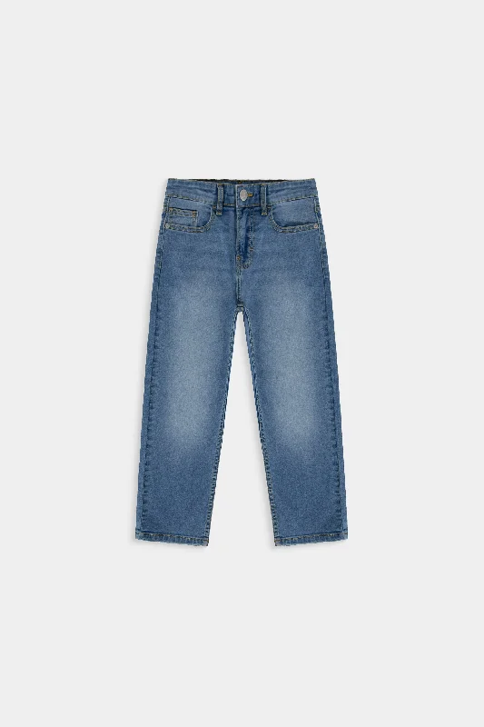 Plus Size Men's Bootcut Jeans with a Relaxed Waist for a Classic and Comfortable FitStraight Fit Jeans