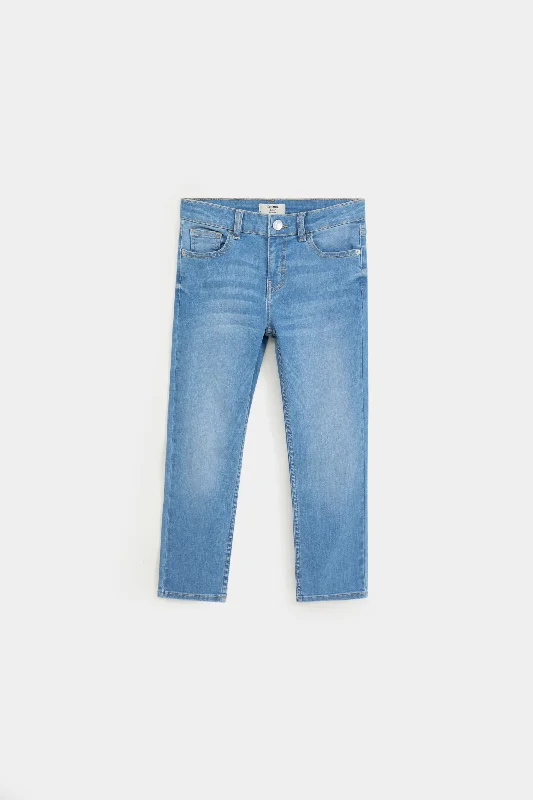 Plus Size Men's Relaxed Fit Jeans with a Tapered Leg for a Laid - Back VibeClassic Slim Fit Jeans