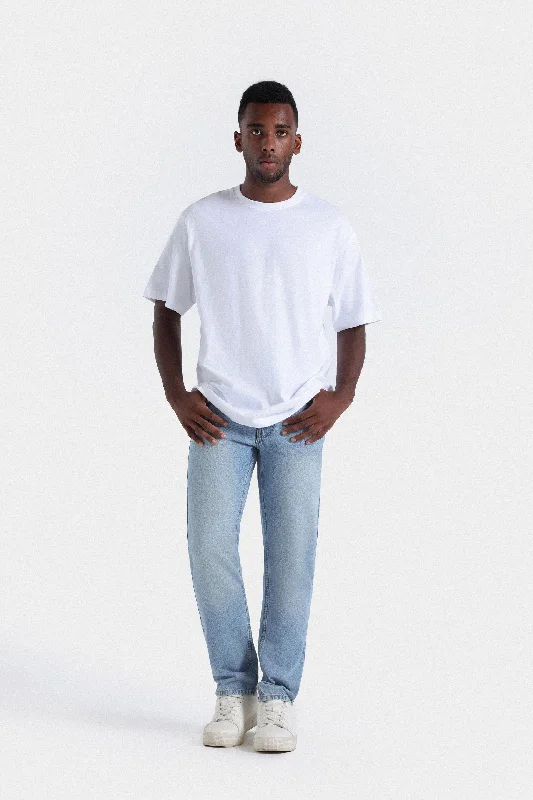 Men's Jeans with a Frayed Hem for a Casual and Effortless StyleStraight Fit Jeans