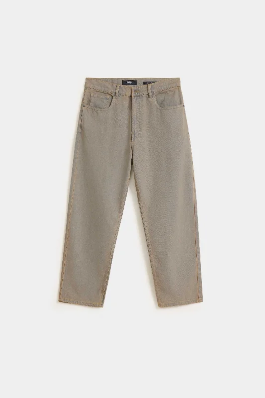 Plus Size Men's Relaxed Fit Jeans with a Faded Wash for a Vintage - Inspired LookLoose Relaxed Jeans