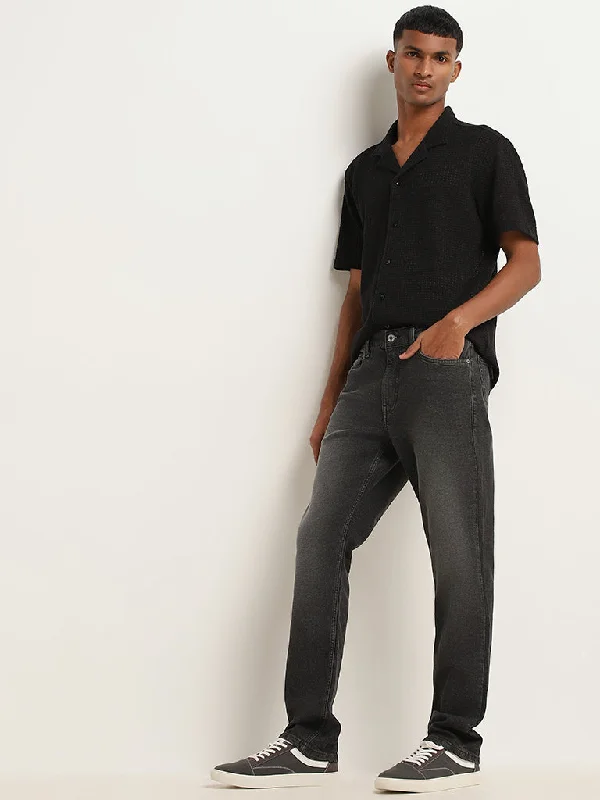 Men's Jeans with a Button - Fly for a Traditional and Classic AestheticNuon Black Straight - Fit Mid - Rise Jeans Men's Jeans with a Button - Fly for a Traditional and Classic AestheticNuon Black Straight - Fit Mid - Rise Jeans
