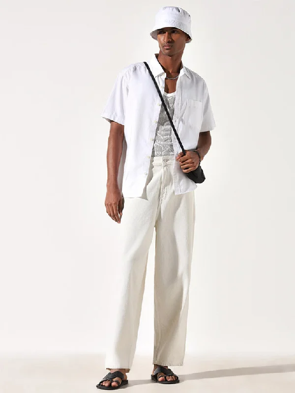 Plus Size Men's Bootcut Jeans with a Relaxed Waist for a Classic and Comfortable FitNuon Off-White Mid-Rise Wide Leg Fit Jeans