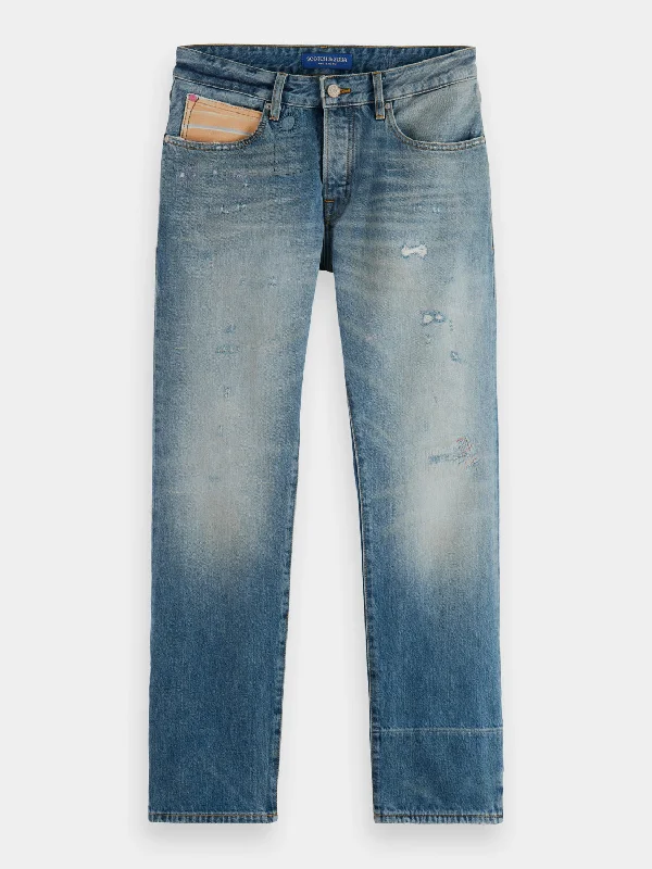 Plus Size Men's Bootcut Jeans with a Belt Loop Upgrade for a Stylish TouchZee regular straight-leg jeans