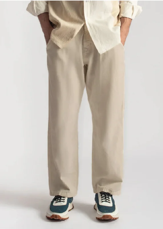 Men's Jeans with a Zip - Off Lower Leg for Convertible StyleBeige Urban Pleat Relaxed Jeans Men's Jeans with a Zip - Off Lower Leg for Convertible StyleBeige Urban Pleat Relaxed Jeans