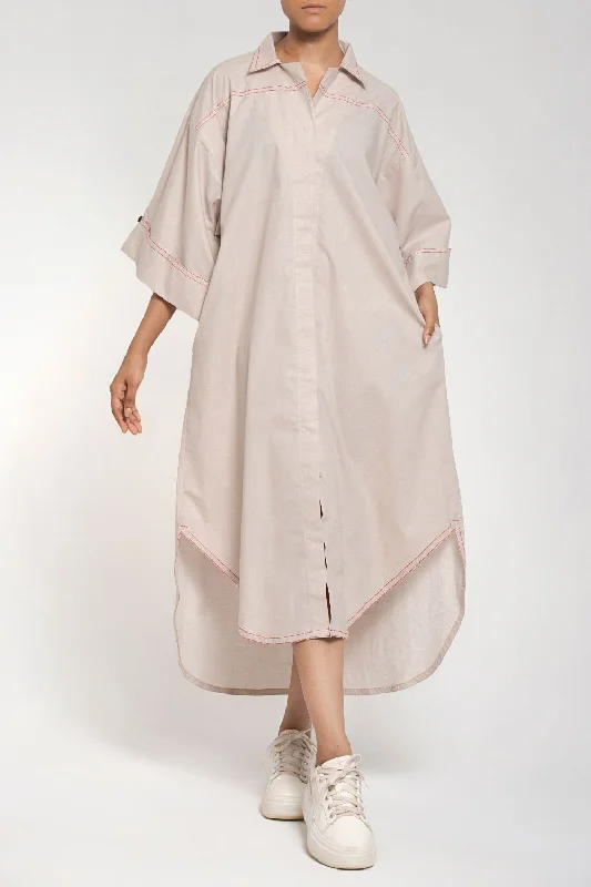 Men's Jeans with a Button - Fly for a Traditional and Classic AestheticCaramel long tunic with Crimson Anchor