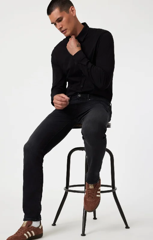 Men's Jeans with an Elastic Waistband for Ultimate ComfortJAKE SLIM LEG IN DEEP SMOKE ATHLETIC Men's Jeans with an Elastic Waistband for Ultimate ComfortJAKE SLIM LEG IN DEEP SMOKE ATHLETIC