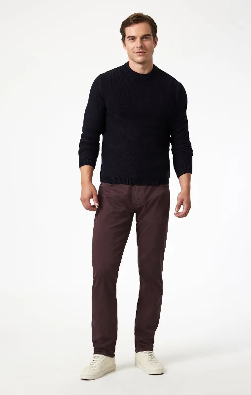 Men's Jeans with a Button - Fly for a Traditional and Classic AestheticJAKE SLIM LEG IN BURGUNDY ATHLETIC Men's Jeans with a Button - Fly for a Traditional and Classic AestheticJAKE SLIM LEG IN BURGUNDY ATHLETIC