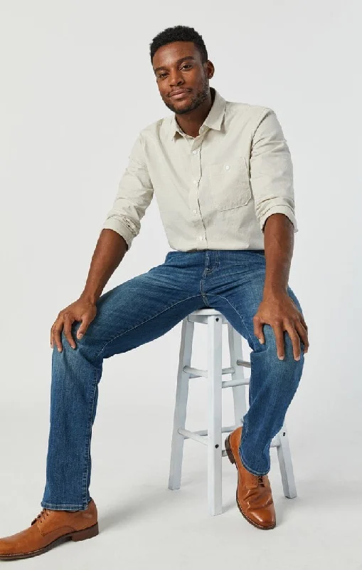 Plus Size Men's Straight Leg Jeans with Reinforced Knees for DurabilityMATT RELAXED STRAIGHT LEG IN MID USED WILLIAMSBURG Plus Size Men's Straight Leg Jeans with Reinforced Knees for DurabilityMATT RELAXED STRAIGHT LEG IN MID USED WILLIAMSBURG