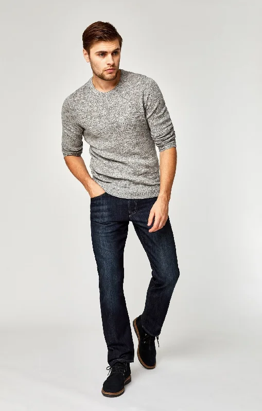 Men's Cargo Jeans with Multiple Pockets for a Practical and Outdoor - Friendly LookMATT RELAXED STRAIGHT LEG IN DEEP STANFORD Men's Cargo Jeans with Multiple Pockets for a Practical and Outdoor - Friendly LookMATT RELAXED STRAIGHT LEG IN DEEP STANFORD
