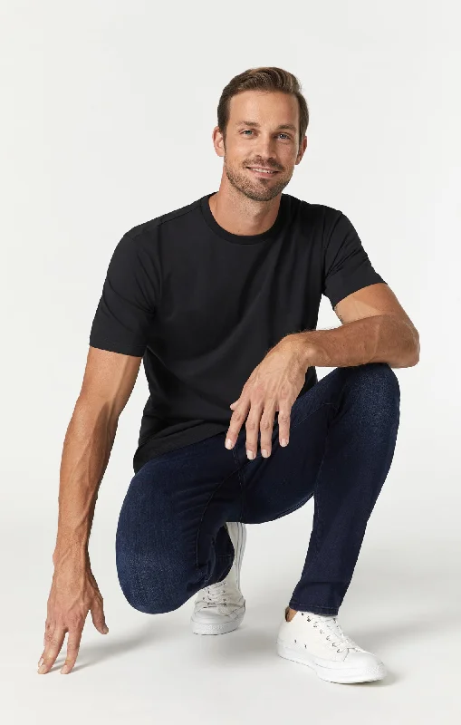Men's Jeans with a Frayed Hem for a Casual and Effortless StyleZACH STRAIGHT LEG IN DEEP BLUE BLACK TONAL WILLIAMSBURG Men's Jeans with a Frayed Hem for a Casual and Effortless StyleZACH STRAIGHT LEG IN DEEP BLUE BLACK TONAL WILLIAMSBURG