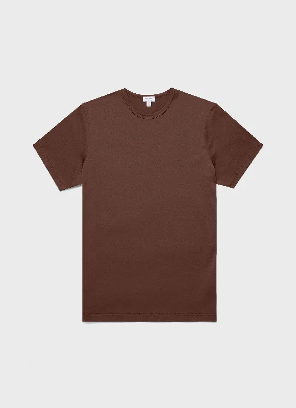 Men's polo t - shirts with a contrast collar for a preppy lookMen's Classic T-shirt in Cocoa Brown Men's polo t - shirts with a contrast collar for a preppy lookMen's Classic T-shirt in Cocoa Brown