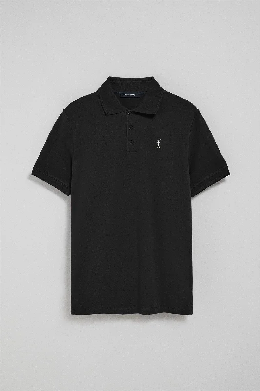 Men's jacquard woven polo shirts with intricate designsPolo de tres botones negro con logo bordado Rigby Go Men's jacquard woven polo shirts with intricate designsPolo de tres botones negro con logo bordado Rigby Go