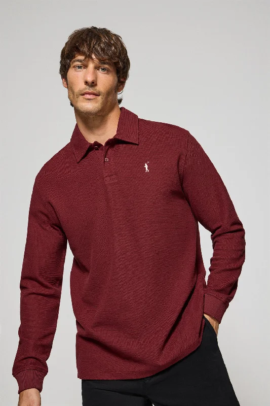 Men's ribbed cuffs and hem polo shirts for a textured lookPolo de manga larga granate con dos botones y logo Rigby Go