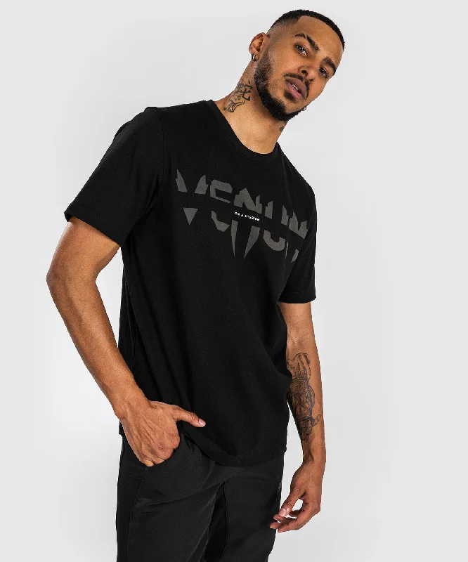 Men's short - sleeve linen t - shirts for summer beach outingsVenum On Mission T-shirt - Regular Fit - Black Men's short - sleeve linen t - shirts for summer beach outingsVenum On Mission T-shirt - Regular Fit - Black