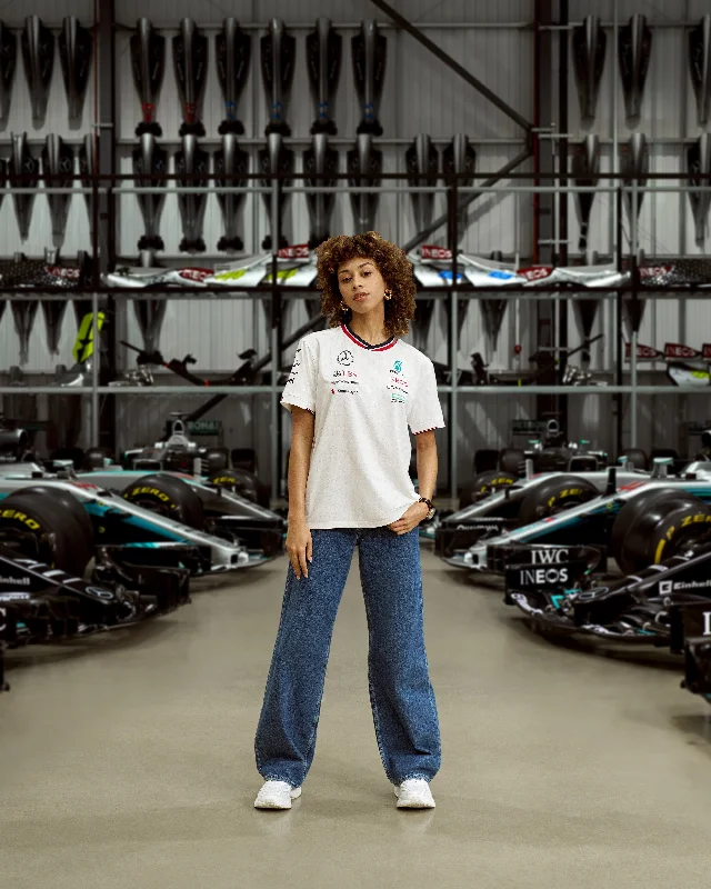 Men's high - collar polo shirts with a modern twistWomens 2024 Team Driver Tee White Men's high - collar polo shirts with a modern twistWomens 2024 Team Driver Tee White
