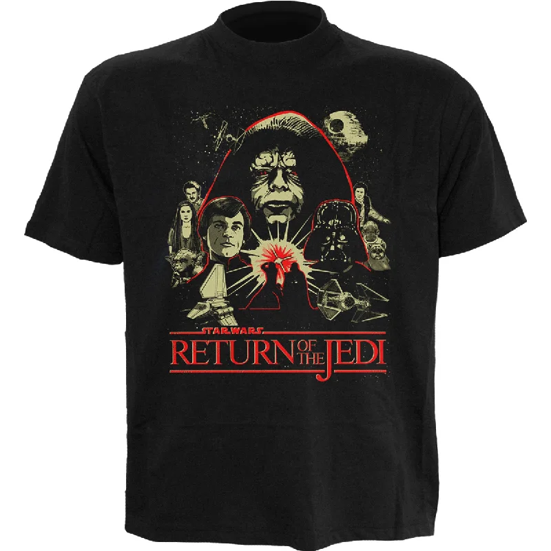 Men's plus - size pocket t - shirts with a classic lookSTAR WARS - MONTAGE - Front Print T-Shirt Black Men's plus - size pocket t - shirts with a classic lookSTAR WARS - MONTAGE - Front Print T-Shirt Black
